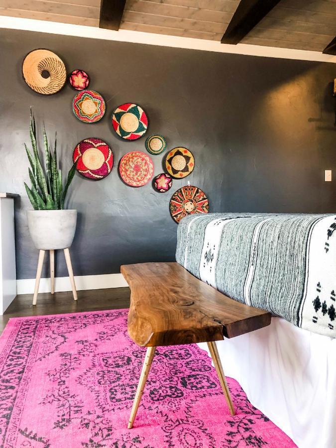 Swank House- West Wing Suite- Pet Friendly Apartment